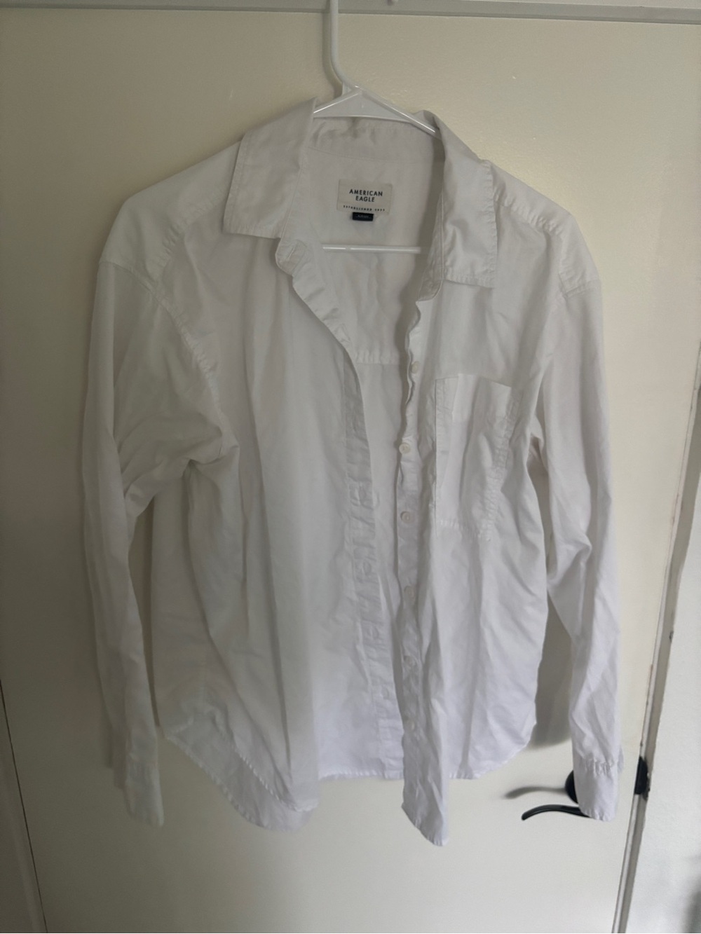 American Eagle Outfitters Men’s White Casual Button-Down Shirt